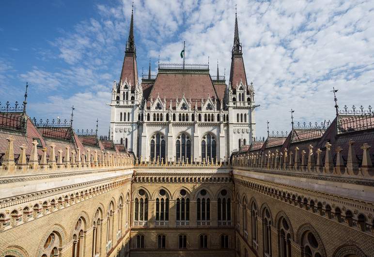 Венгерский парламент фото