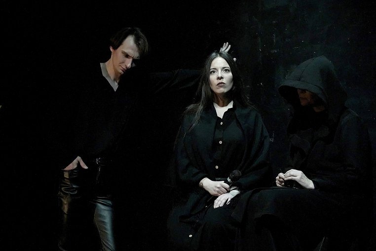 Достоевский fm nebolshoy театр. 2012 молодежный театр на фонтанке. Спектакль достоевский отзывы. Спектакль достоевский отзывы. Бесы достоевский театр.