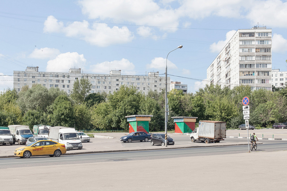 Дк бирюлево восточное. Бирюлево Западное 2000 год. Перекресток в Бирюлево Западное. Бирюлево Восточное 2000. Бирюлево Восточное 2000 год.