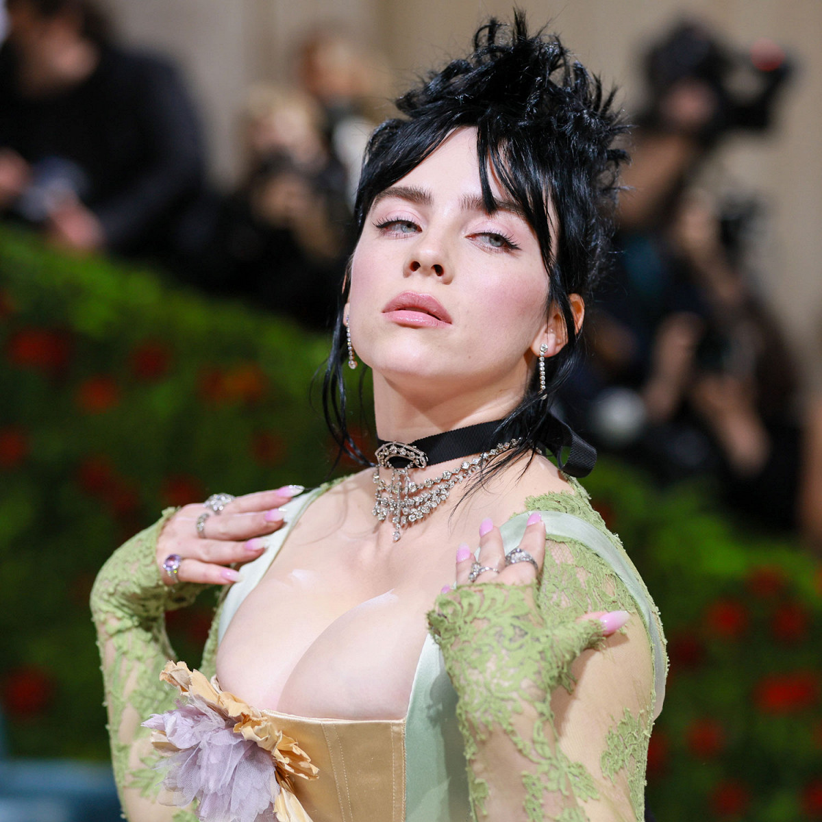 Красная дорожка и образы Met Gala 2022: Ким Кардашьян, Сара Джессика  Паркер, Эмили Ратаковски, Белла Хадид, Джиджи Хадид, Билли Айлиш, Ирина  Шейк, Кайя Гербер, Хейли Бибер, Алессандро Микеле, Джаред Лето, Кендалл  Дженнер,