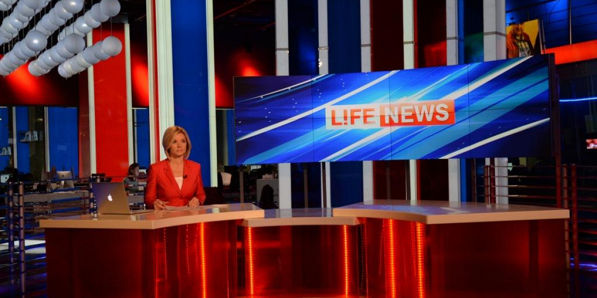 Life news. Телеканал LIFENEWS. Лайф Ньюс студия. Лайф канал. Студия телеканала LIFENEWS.