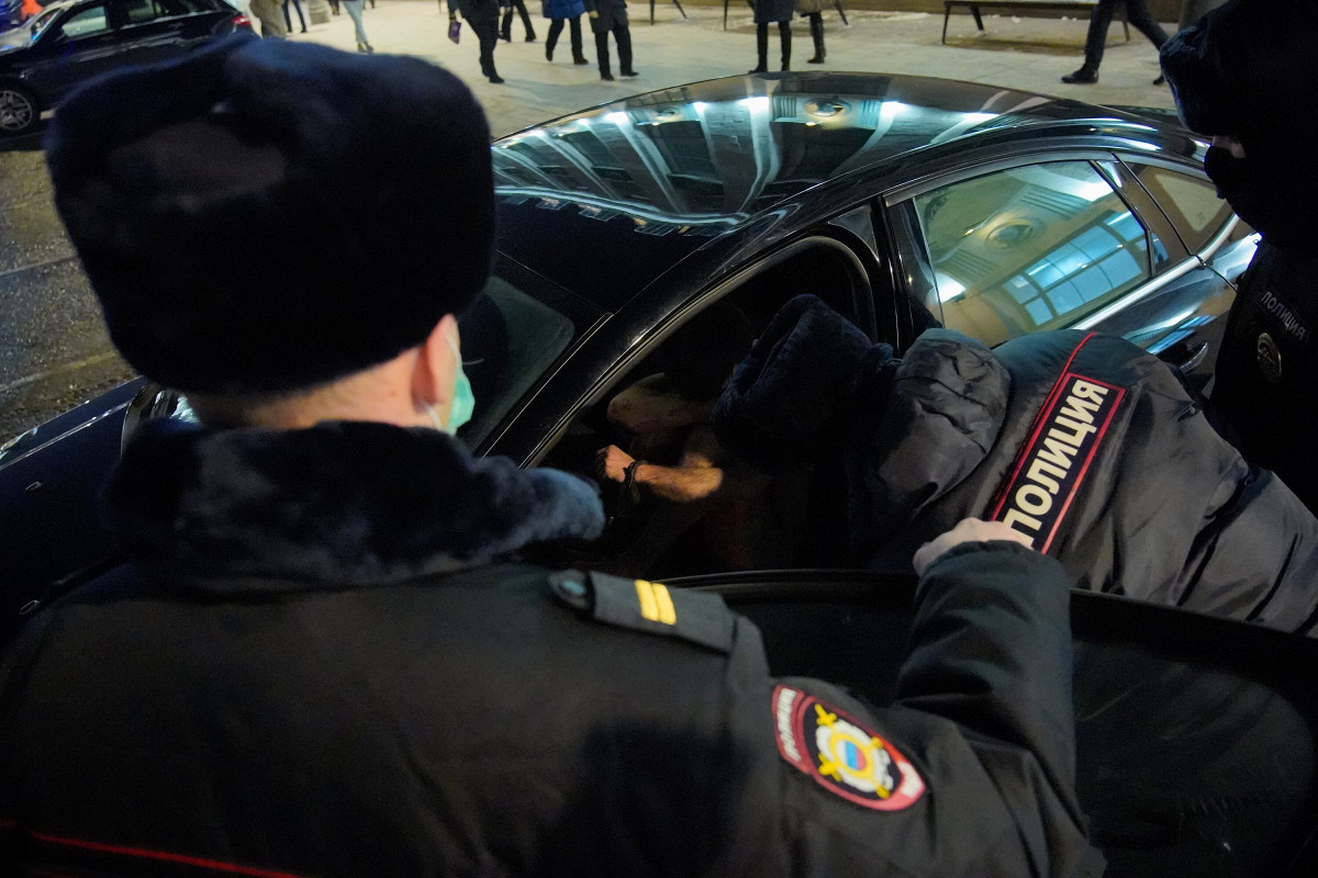 СМИ: полиция пришла с рейдом в московский гей-клуб - Афиша Daily