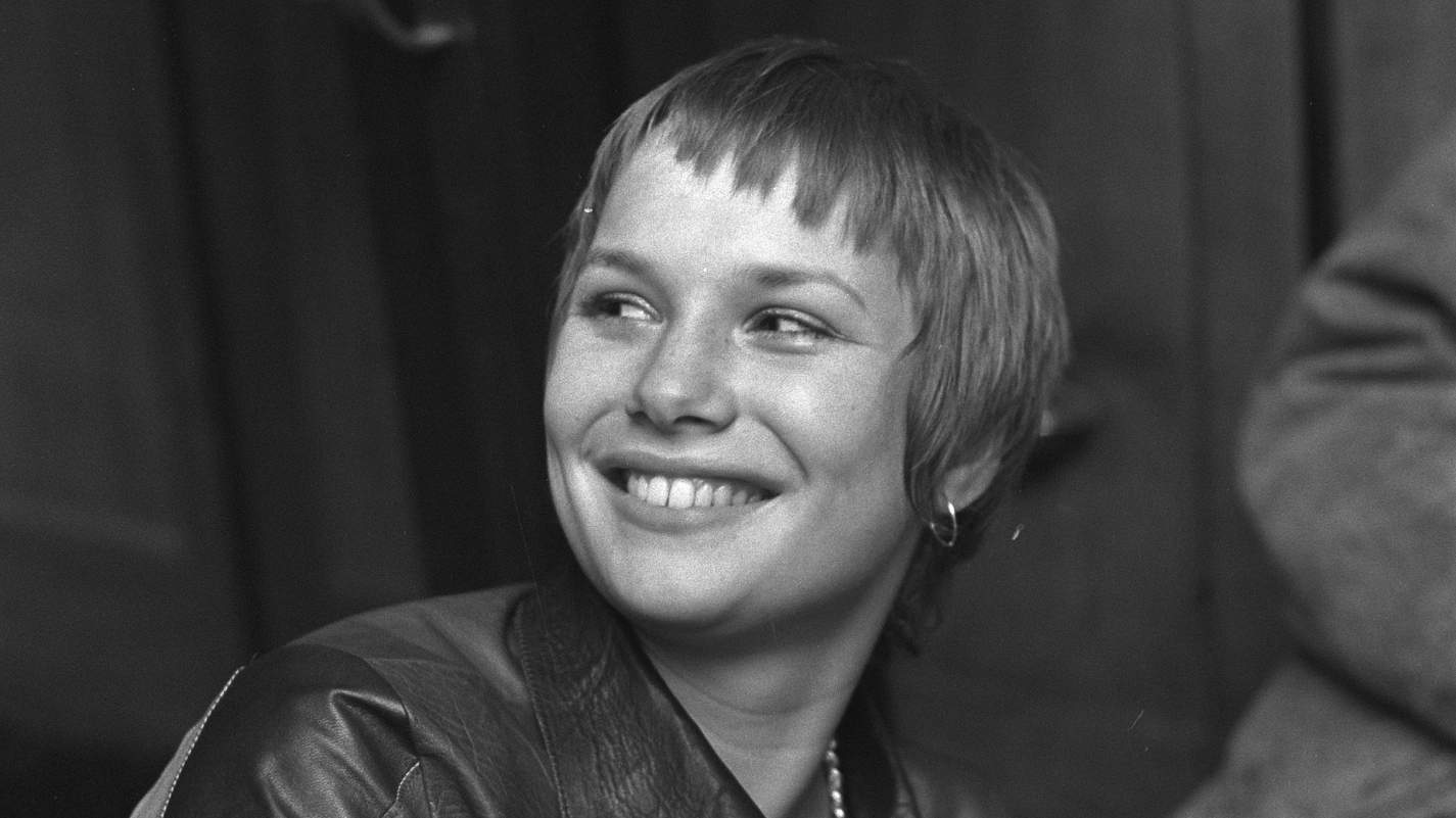 Моник ван де Вен (Monique van