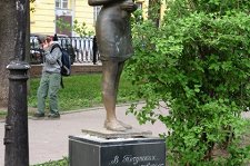 Памятник Венедикту Ерофееву – афиша