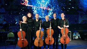 Мировые рок-хиты на виолончелях: Renaissance Cellos