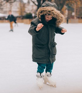 Лед не тает: 5 главных детских катков этой зимы