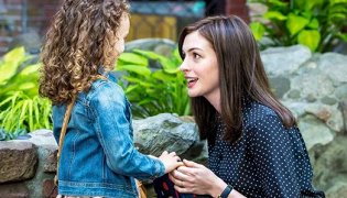 Фото Энн Хэтэуэй