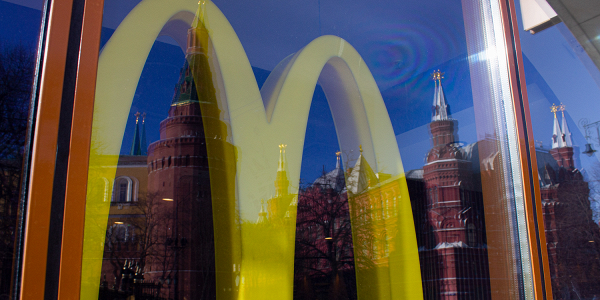 «Макдоналдс» закрывается. Как прошел предпоследний день работы ресторана на Пушкинской