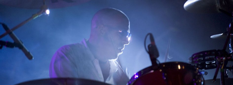 Фильм «loudQUIETloud: A Film About the Pixies» Кино: «loudQUIETloud: A Film About the Pixies»