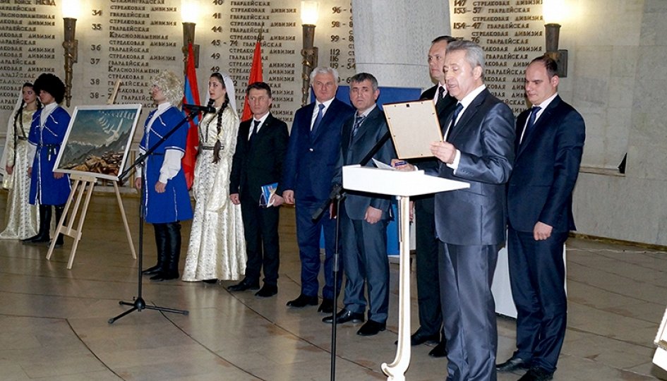 Выставки: Война на холстах Выставки: Война на холстах