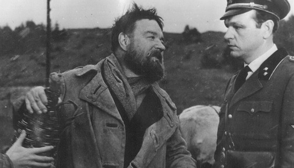 Кино: «Через кладбище» Кино: «Через кладбище»