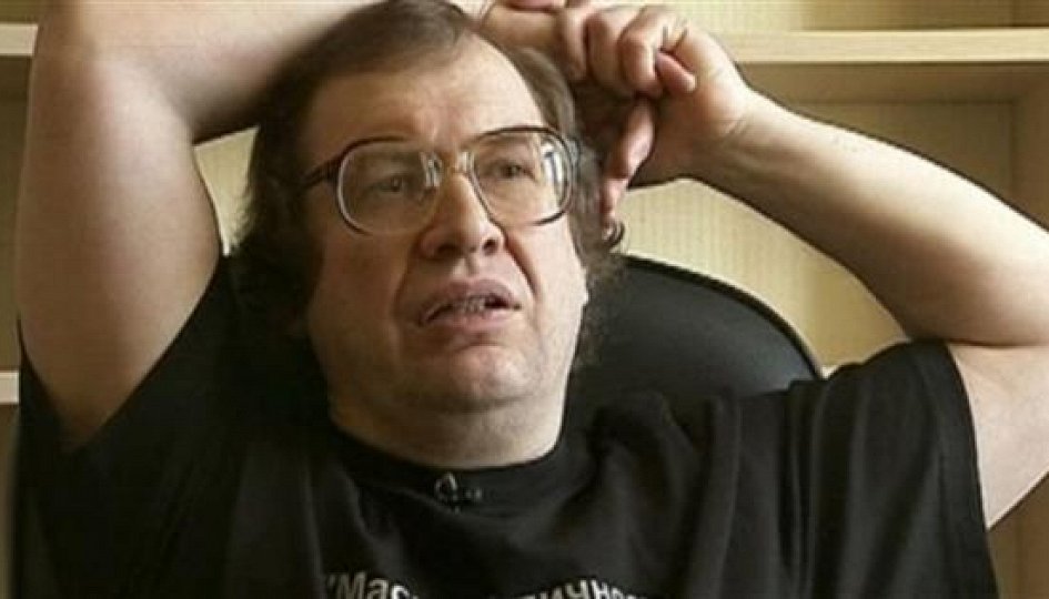 Кино: «Мавроди. Нищий миллиардер» Кино: «Мавроди. Нищий миллиардер»