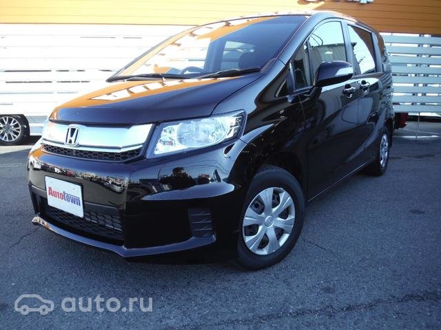 Обзор Honda Freed Hybrid и Honda Freed Spike