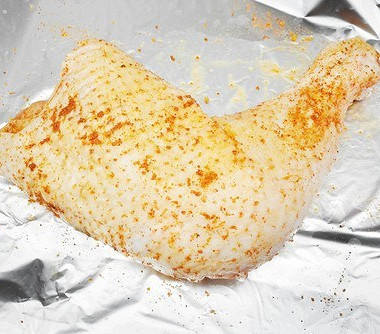 Рецепт Куриные бедрышки, запеченные на гриле с солью