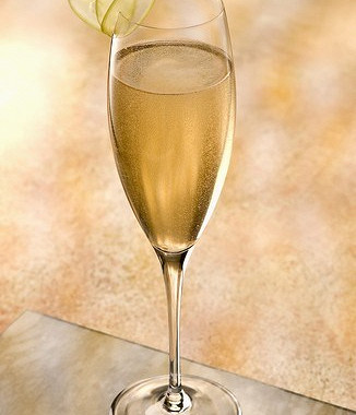 Рецепт Новогодний грушевый коктейль с шампанским и лаймом