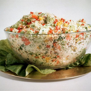 Рецепт Летний разноцветный салат с кускусом и красными перцами