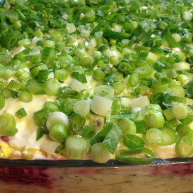 Рецепт Слоеный овощной салат с солеными огурцами
