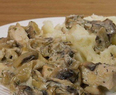 Рецепт Курица с грибным соусом