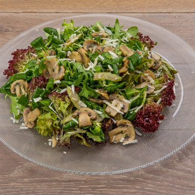 Рецепт Зеленый салат с шампиньонами