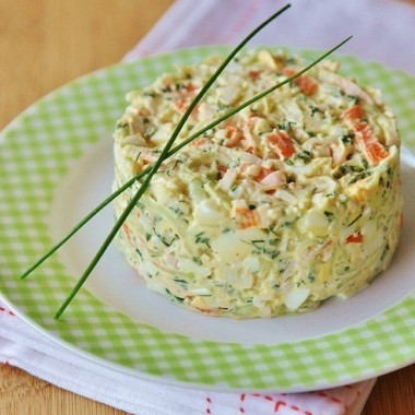 Рецепт Крабовый салат с огурцом и зеленым луком