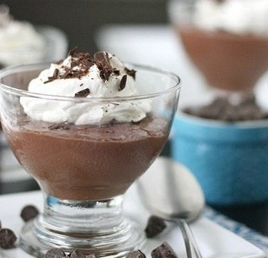 Рецепт Шоколадный пудинг со взбитыми сливками