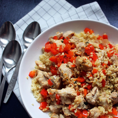 Рецепт Салат из курицы с кускусом и овощами