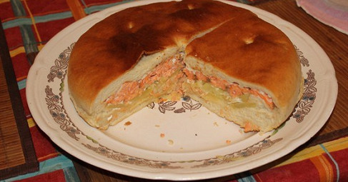 Пирог с рыбой рецепт с фото пошагово в духовке из дрожжевого